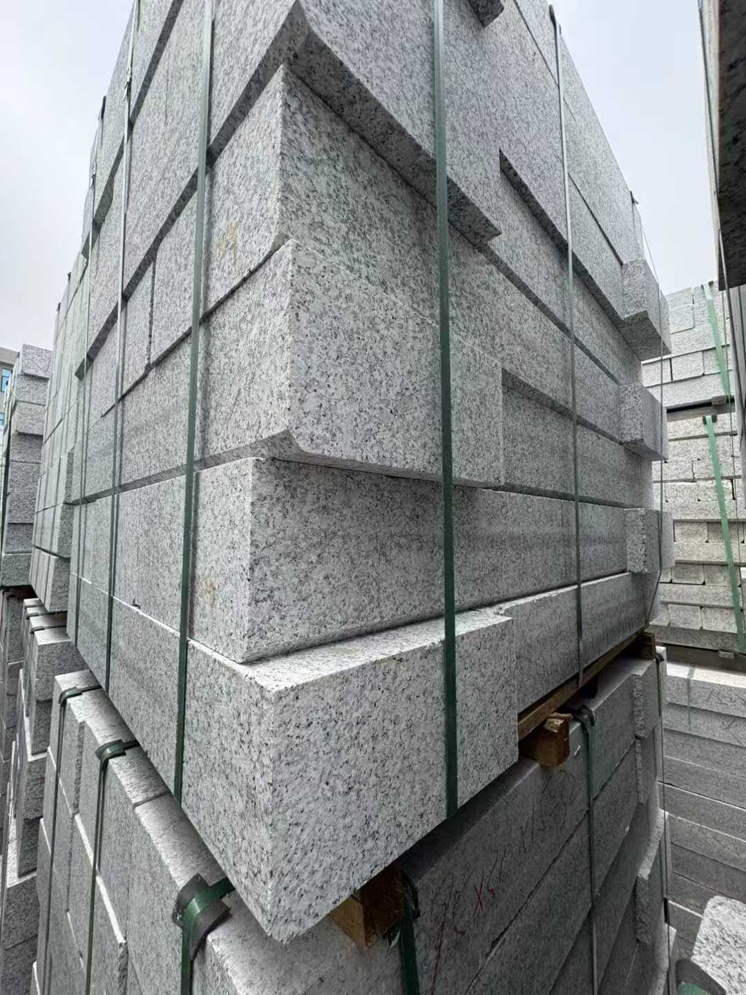 淮安芝麻白路牙石 马路牙子