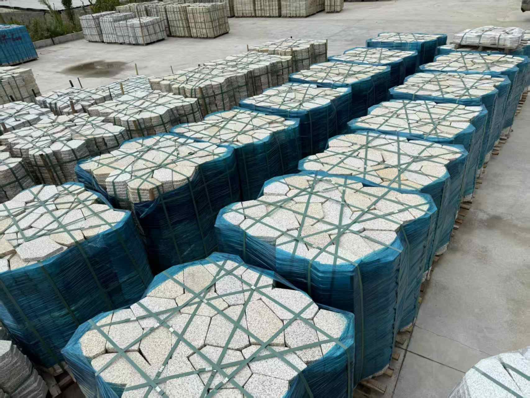 淮安黄金麻冰裂纹 碎拼